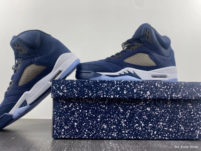 1st Kicks Air Georgetown Jordan FD6812-400 5 0714